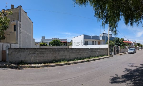 casa indipendente in vendita a Cutrofiano