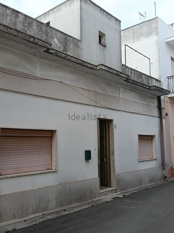 casa indipendente in vendita a Cutrofiano