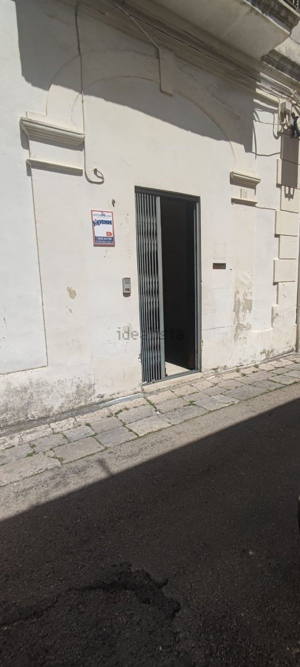 ufficio in vendita a Cutrofiano