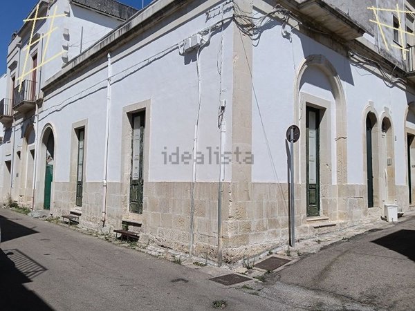 casa indipendente in vendita a Cutrofiano