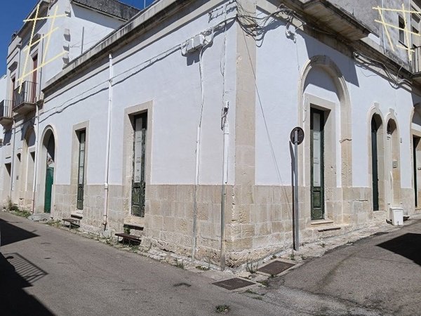 casa indipendente in vendita a Cutrofiano