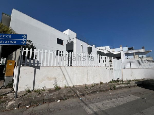 casa indipendente in vendita a Cutrofiano