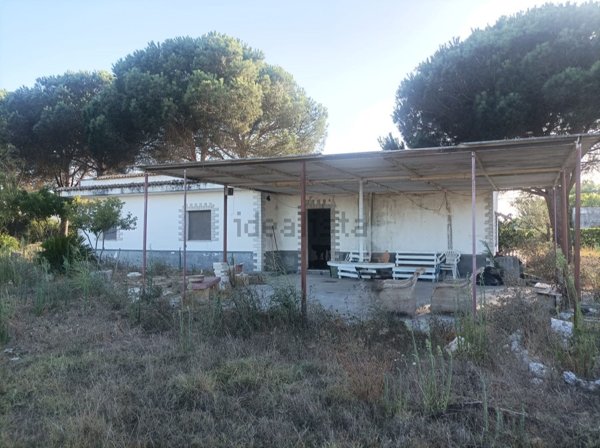casa indipendente in vendita a Cutrofiano