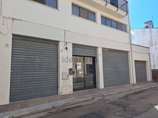 locale commerciale in vendita a Cutrofiano