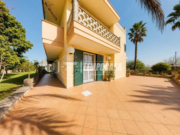 casa indipendente in vendita a Cutrofiano