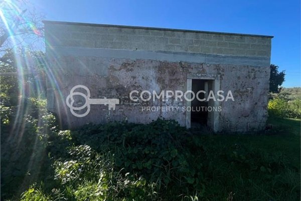 casa indipendente in vendita a Cutrofiano