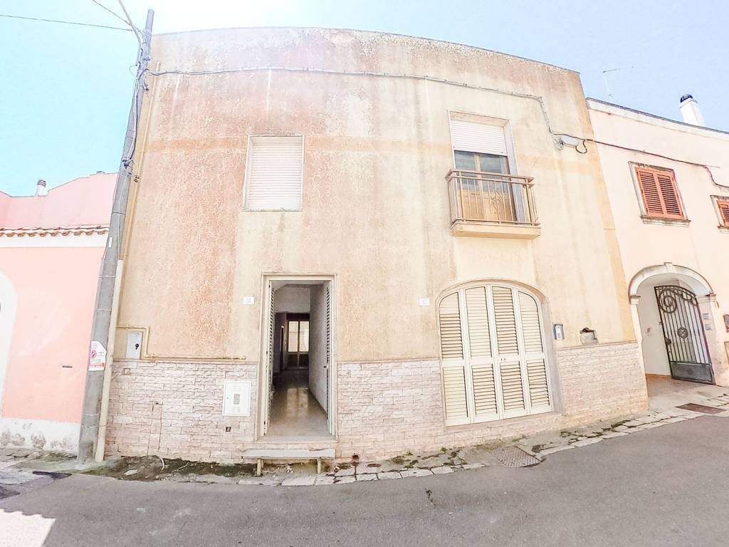 casa indipendente in vendita a Diso in zona Marittima