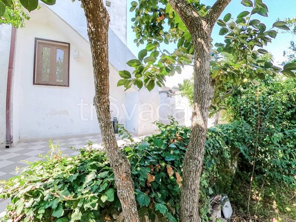 casa indipendente in vendita a Diso in zona Marittima