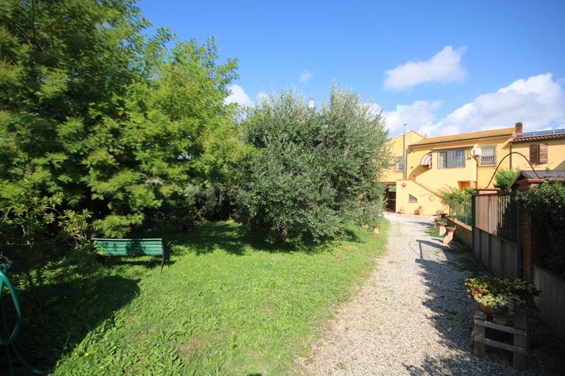 casa indipendente in vendita a Diso in zona Marittima