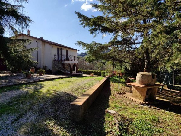 casa indipendente in vendita a Diso in zona Marittima