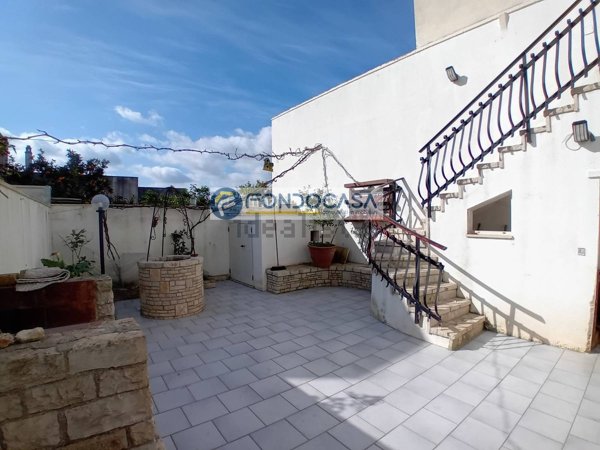 casa indipendente in vendita a Diso in zona Marittima