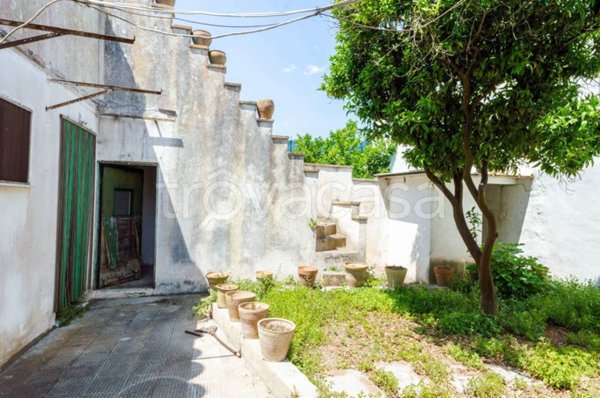 casa indipendente in vendita a Diso in zona Marittima