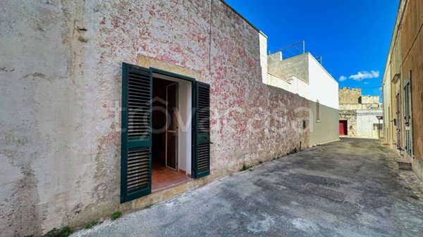 casa indipendente in vendita a Diso in zona Marittima