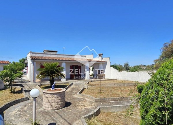 casa indipendente in vendita a Diso in zona Marittima