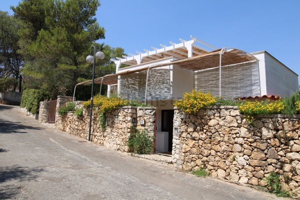 casa indipendente in vendita a Diso in zona Marittima