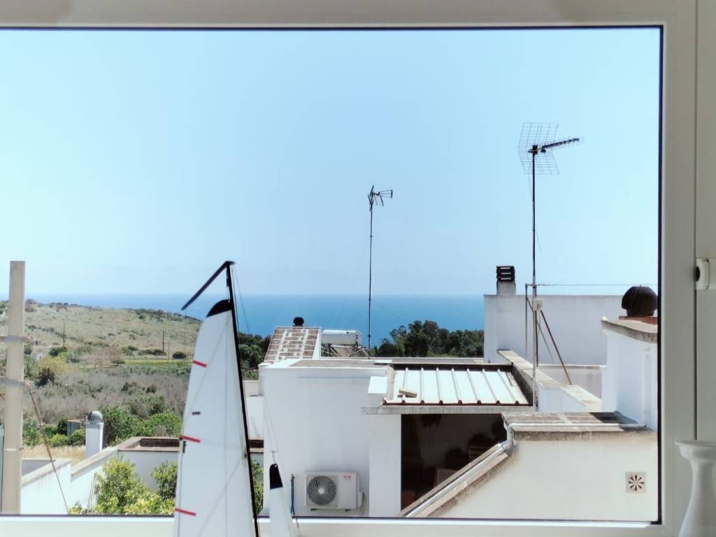 casa indipendente in vendita a Diso in zona Marittima