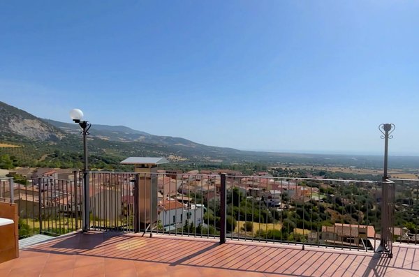 casa indipendente in vendita a Diso in zona Marittima