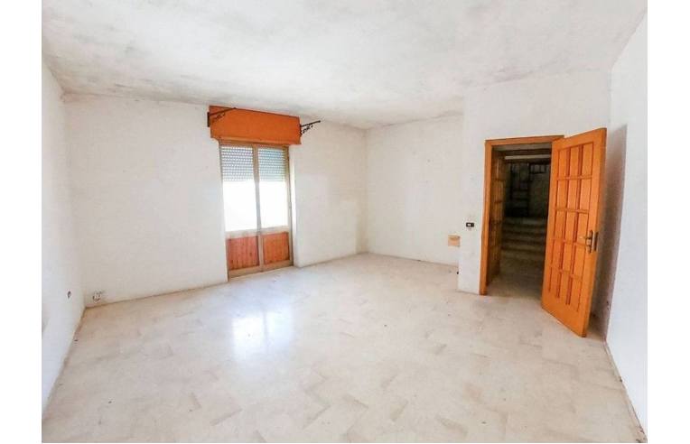 casa indipendente in vendita a Diso in zona Marittima