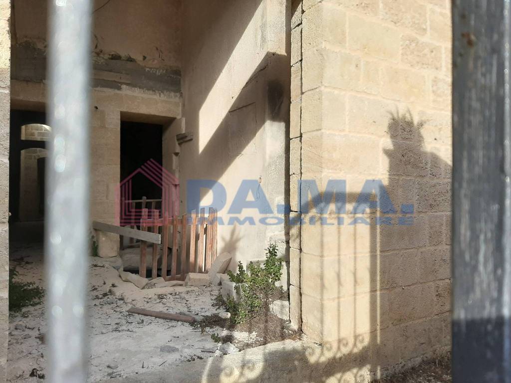 casa indipendente in vendita a Diso in zona Marina di Marittima