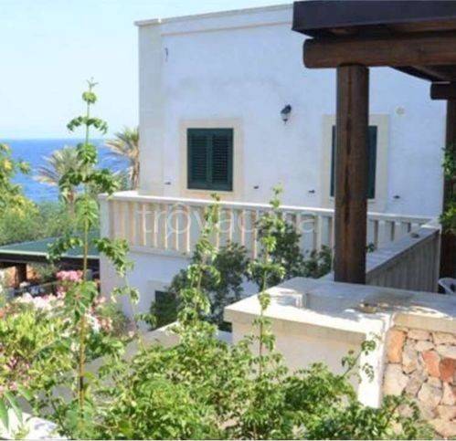 casa indipendente in vendita a Diso in zona Marittima