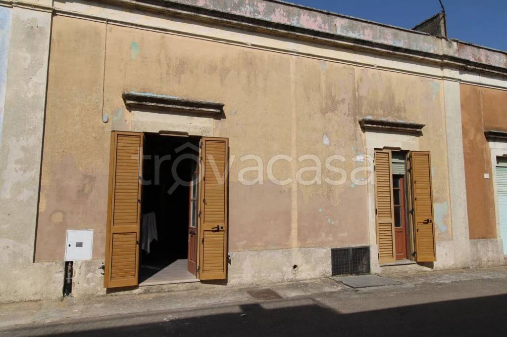 casa indipendente in vendita a Diso in zona Marittima