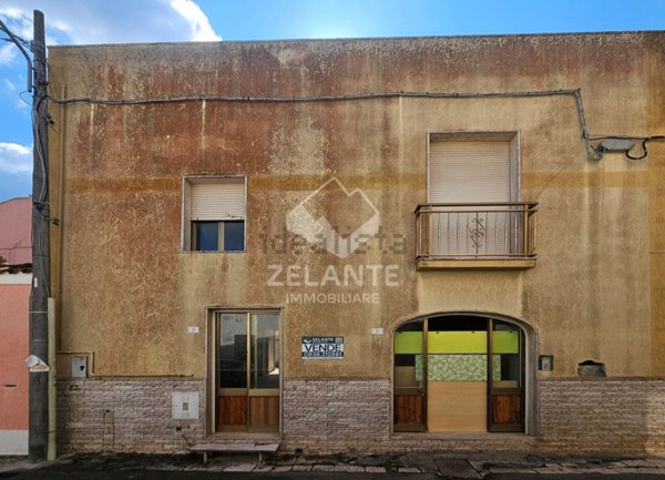 casa indipendente in vendita a Diso in zona Marittima