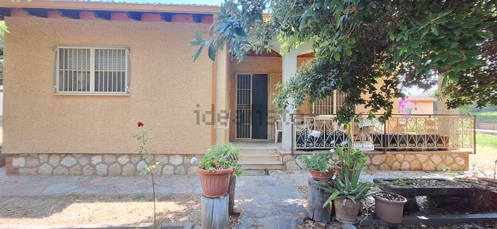 casa indipendente in vendita a Diso in zona Marittima