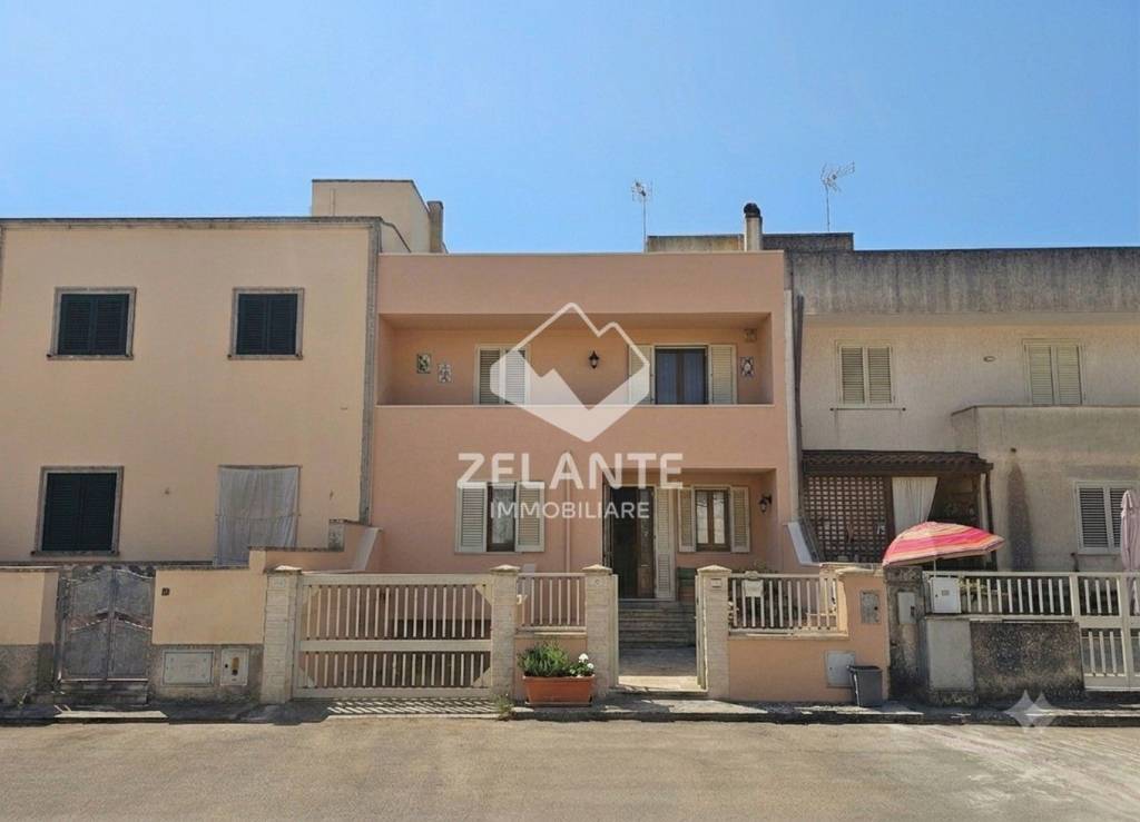 casa indipendente in vendita a Diso in zona Marittima