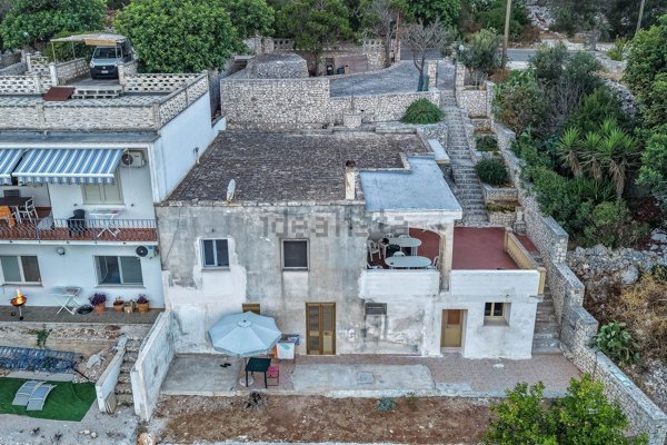 casa indipendente in vendita a Diso in zona Marina di Marittima