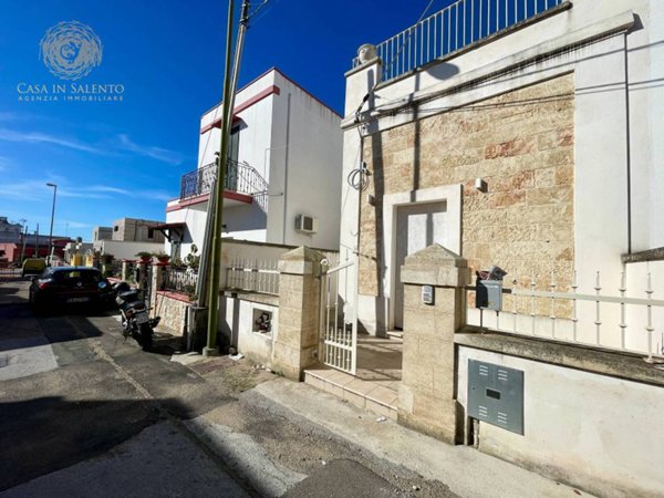 casa indipendente in vendita a Gagliano del Capo in zona Arigliano