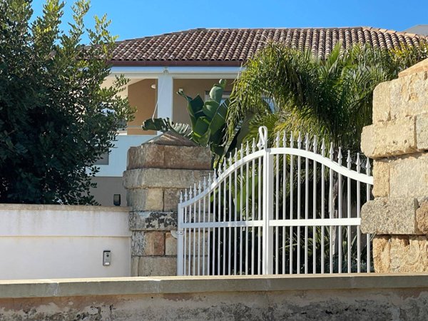 casa indipendente in vendita a Gagliano del Capo