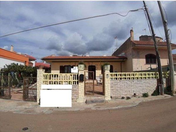 casa indipendente in vendita a Gagliano del Capo in zona Arigliano