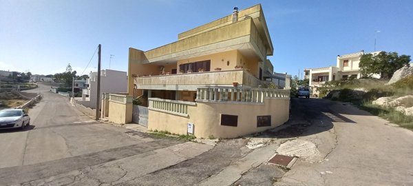 casa indipendente in vendita a Gagliano del Capo