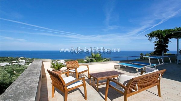 casa indipendente in vendita a Gagliano del Capo