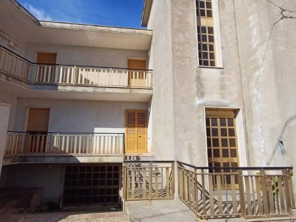 casa indipendente in vendita a Gagliano del Capo in zona Arigliano