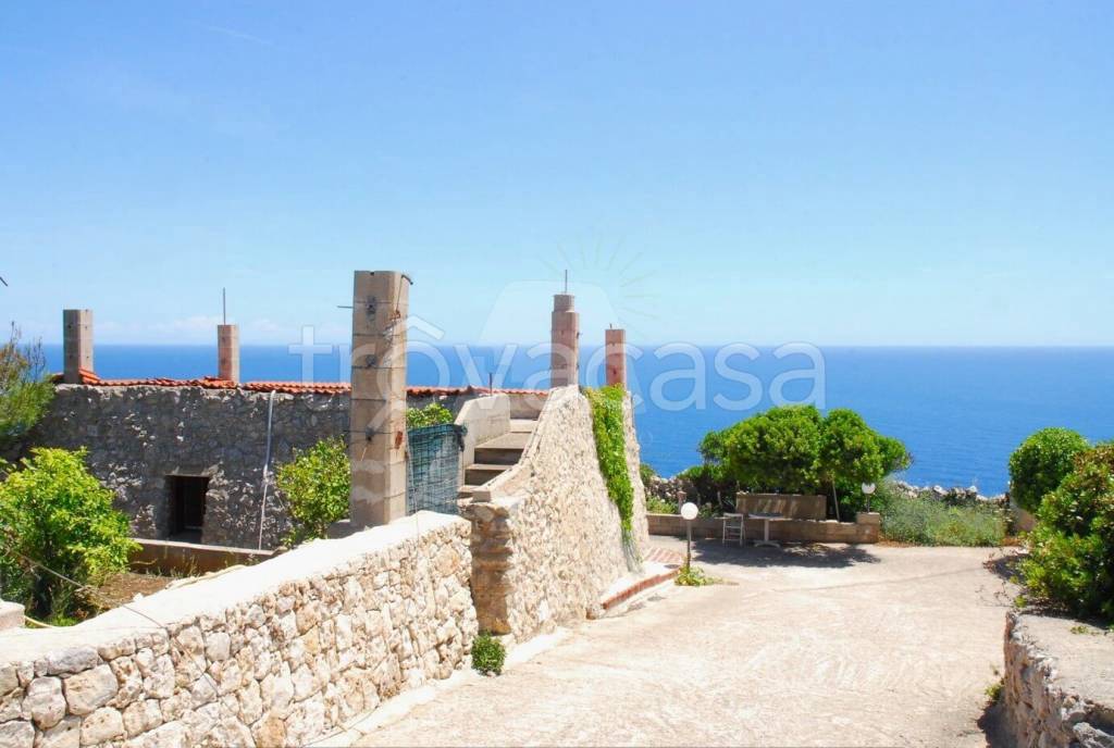 casa indipendente in vendita a Gagliano del Capo