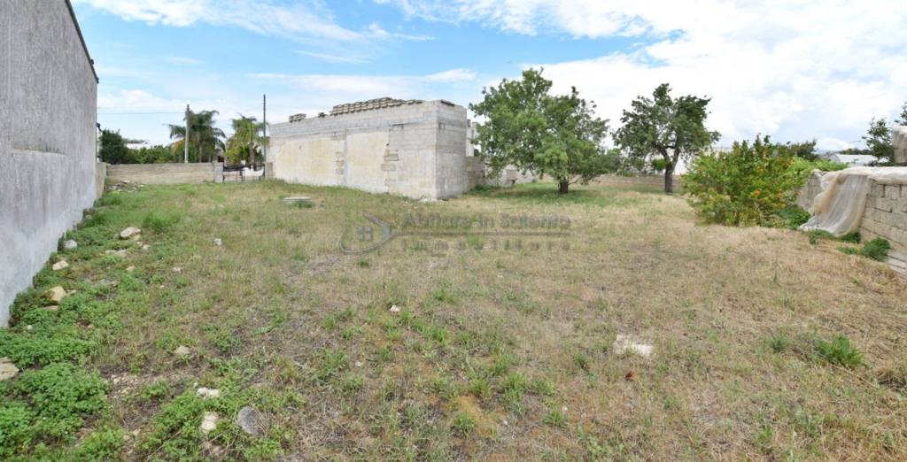 terreno agricolo in vendita a Gagliano del Capo in zona San Dana