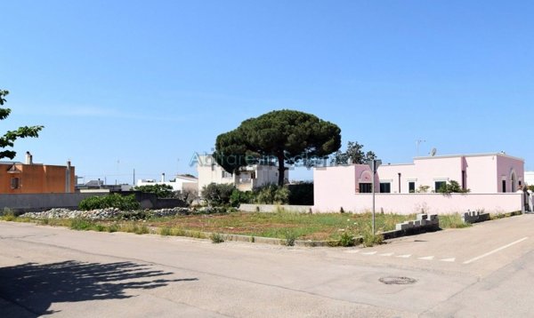 terreno edificabile in vendita a Gagliano del Capo in zona Arigliano