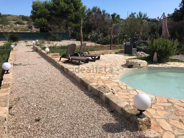 casa indipendente in vendita a Gagliano del Capo