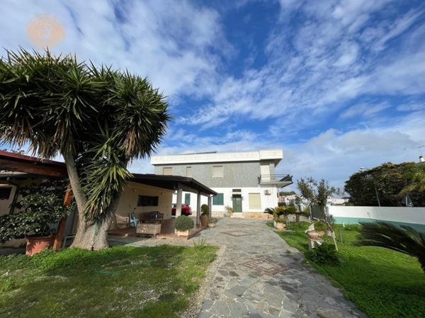 casa indipendente in vendita a Gagliano del Capo