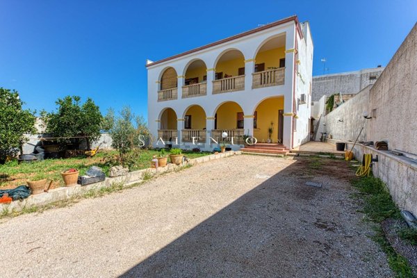 casa indipendente in vendita a Gagliano del Capo