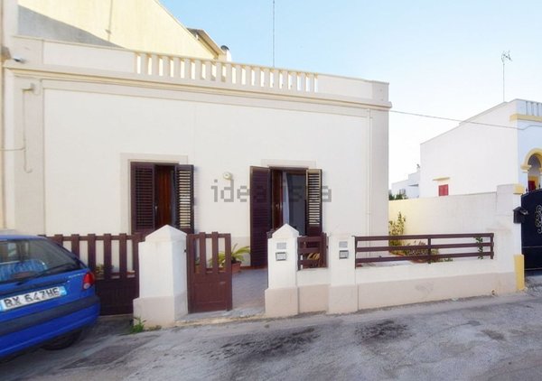 casa indipendente in vendita a Gagliano del Capo in zona Arigliano