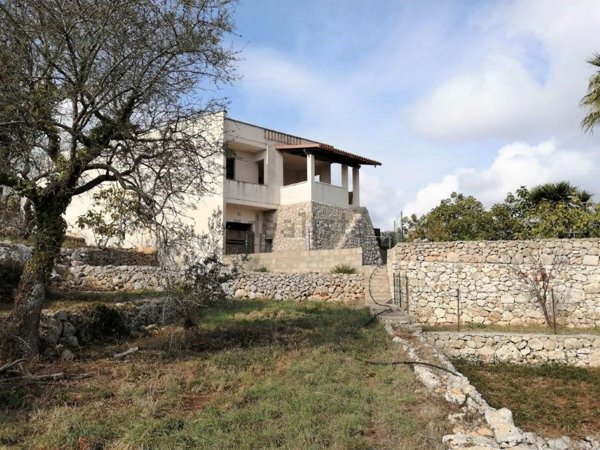 casa indipendente in vendita a Gagliano del Capo in zona Arigliano