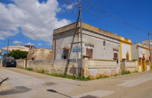 casa indipendente in vendita a Gagliano del Capo in zona Arigliano