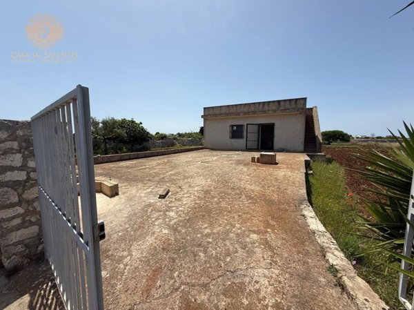 casale in vendita a Gagliano del Capo in zona Arigliano