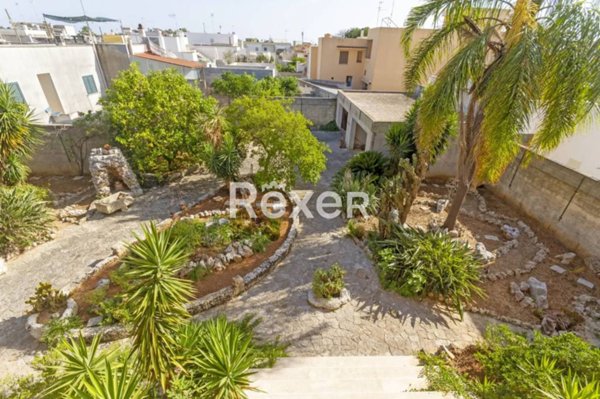 casa indipendente in vendita a Gagliano del Capo in zona Arigliano