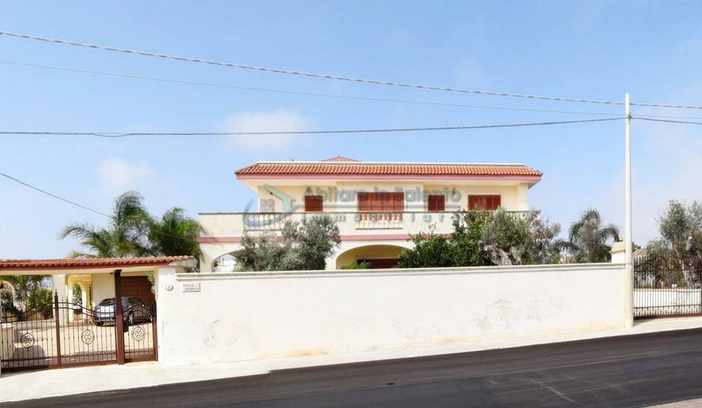 casa indipendente in vendita a Gagliano del Capo