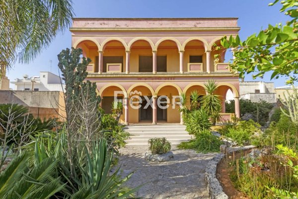 casa indipendente in vendita a Gagliano del Capo in zona Arigliano