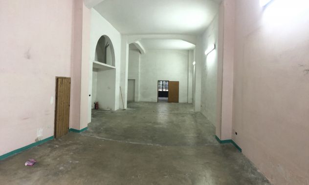 locale commerciale in vendita a Galatina
