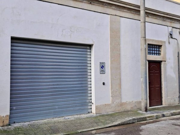 locale commerciale in vendita a Galatina